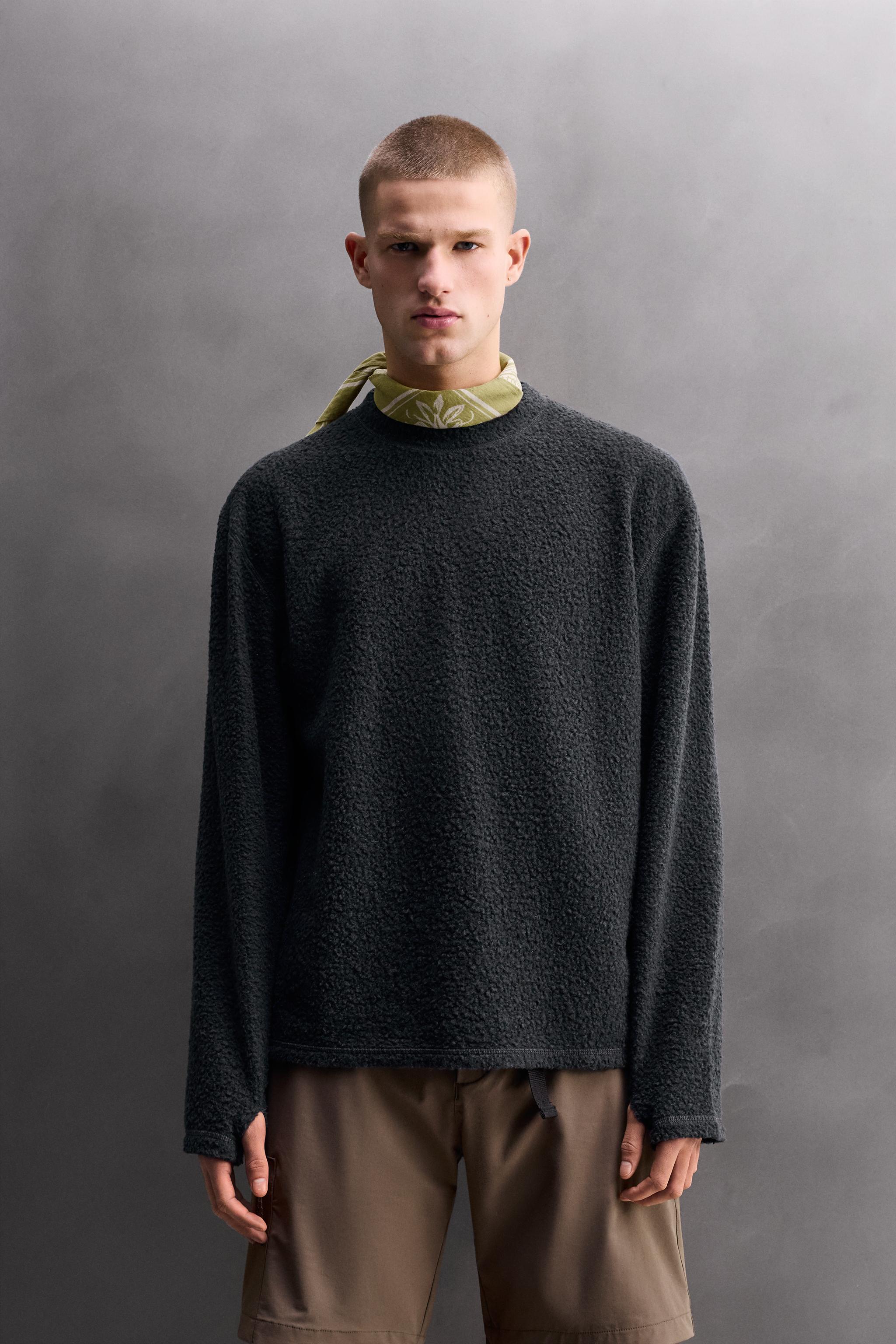 TEXTURED WOOL BLEND SWEATSHIRT